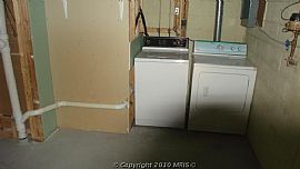 Nice 3 Bedroom Townhouse with Finished Basement in Frederick, MD (Photo 12 of 12)