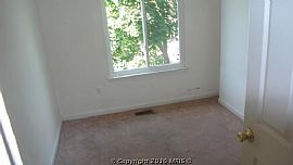 Nice 3 Bedroom Townhouse with Finished Basement in Frederick, MD (Photo 9 of 12)