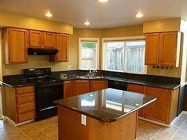 Beautiful Like New 4 Bedroom Home Near I-5 and Shopping in Federal Way, WA (Photo 6 of 12)