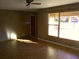 Desirable 3 Bedroom Home - You Can Walk to Purdue University in West Lafayette, IN (Photo 6 of 12)