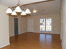 Amazing 3 Bedroom Single Level Home with Attached Garage in Rutherfordton, NC (Photo 4 of 8)