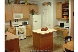 Absolutely Beautiful 3 Bedroom Luxury Townhouse - Nearly New! in California, MD (Photo 2 of 5)