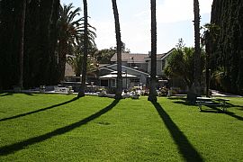 Fabulous 5 Bedroom Home in Serene Paradise in Woodland Hills, CA (Photo 5 of 5)