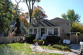 Exciting 3 Bedroom Home Near Beach and Marina with Boat Ramp in Beverley Beach, MD (Photo 2 of 7)