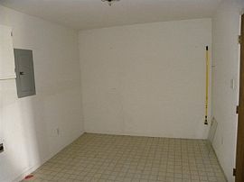 Nice 3 Bedroom Brick Home on Corner Lot in Meridian, TX (Photo 5 of 7)