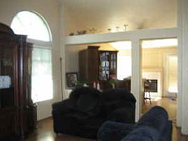 Cozy 3 Bedroom Home with Small Pond - Available Immediately in Las Vegas, NV (Photo 3 of 7)