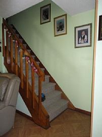 Gorgeous 3 Bedroom Duplex Apartment in Great Location in Manchester, CT (Photo 4 of 6)