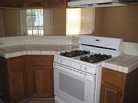 Beautiful 3 Bedroom Home - Ready for Immediate Move-In in Lancaster, CA (Photo 5 of 8)