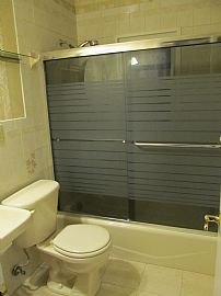 Appealing 2 Bedroom Apartment - All Utilities Included in Belleville, NJ (Photo 3 of 12)