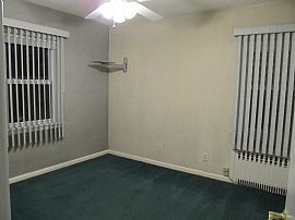 Appealing 2 Bedroom Apartment - All Utilities Included in Belleville, NJ (Photo 7 of 12)