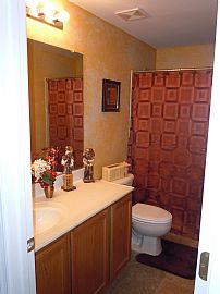 Elegant 3 Bedroom Townhouse with Comfort Luxury in Edgewood, MD (Photo 11 of 12)