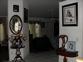 Pleasant 4 Bedroom Home with Pool and Jacuzzi in Ocala, FL (Photo 10 of 12)