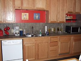 Beautiful 3 Bedroom, German Village Style Home with Huge Attic in Columbus, OH (Photo 3 of 4)