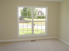 Charming 3 Bedroom Home with Vaulted Ceilings in Williamson Co.  in Spring Hill, TN (Photo 6 of 6)