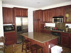 Fabulous 5 Bedroom Home Features Tiled Entry in Saugus, CA (Photo 2 of 12)