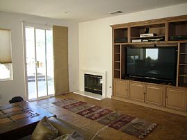 Fabulous 5 Bedroom Home Features Tiled Entry in Saugus, CA (Photo 3 of 12)