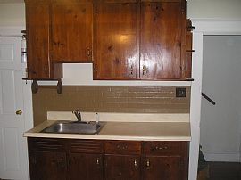 Wonderful 2 Bedroom Apartment in 2 Family Home - Available in South River, NJ