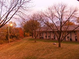 Roomy 3 Bedroom Apartment at Coliseum Park Apartments in Fort Wayne, IN (Photo 5 of 5)