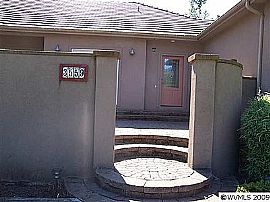 Magnificent 3 Bedroom Executive Home in Timber Hill  in Corvallis, OR