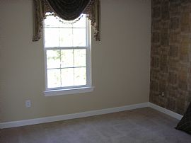 Fabulous 5 Bedroom Home with 3000+ Sq. Ft. and All The Amenities in Mays Landing, NJ (Photo 7 of 12)