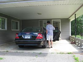 Great 3 Bedroom Home with Lots of Space in Marietta, GA (Photo 1 of 5)