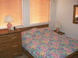 Fantastic 2 Bedroom Townhouse on 32nd Street in Ocean City, MD (Photo 4 of 4)