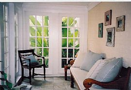 Pretty 3 Bedroom Home on 2 Floors in Kirby Heights in Houston, TX (Photo 4 of 6)