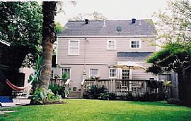 Pretty 3 Bedroom Home on 2 Floors in Kirby Heights in Houston, TX (Photo 5 of 6)