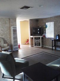 Beautiful and Spacious 3 Bedroom Home Near 9th St. in San Bernardino, CA (Photo 4 of 11)