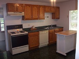 Divine 3 Bedroom Home with Newer Flooring and New Bath Added in Lenoir City, TN