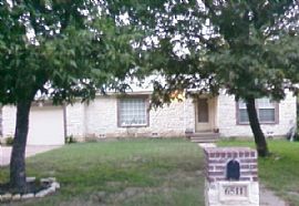 Cozy 2 Bedroom Home - Providing Large Kitchen in Richland Hills, TX (Photo 2 of 2)