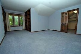 Beautiful 4 Bedroom Home with Open Concept in Brookfield, WI (Photo 10 of 12)