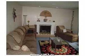 Unique 5 Bedroom, Raised Ranch Home - Convenient to ESPN  in Bristol, CT (Photo 2 of 4)