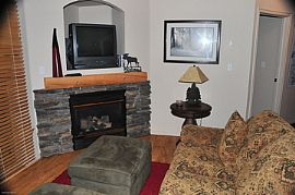 Fabulous 2 Bedroom  Condo with Split Plan - Next to Ski Slopes! in Deer Valley, UT (Photo 2 of 4)