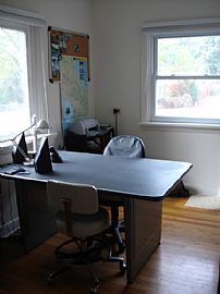 Excellent 2 Bedroom Home - Available Dec. 1st in Edgewater, CO (Photo 5 of 12)