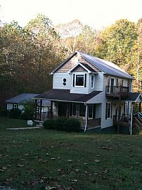 Large, Split-Level, 3 Bedroom Home in Grayson Lake Area in Grayson, KY