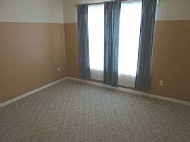 Remarkable 6 Bedroom Pool Home with 2 Car Garage - $1995 in Longwood, FL (Photo 8 of 12)