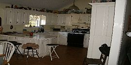Excellent 4 Bedroom Home with Vaulted Ceilings and Garage in Columbia, TN (Photo 3 of 3)