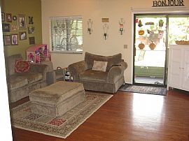 Exemplary 2 Bedroom Home with A+ Schools Within Walking Distance in Winter Springs, FL (Photo 3 of 3)