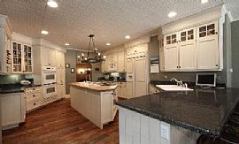 Spectacular 4 Bedroom Home at Denver Country Club in Denver, CO (Photo 2 of 4)