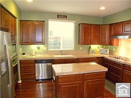 Beautiful 4 Bedroom Home in Gated Community in Northwood  in Irvine, CA (Photo 4 of 12)