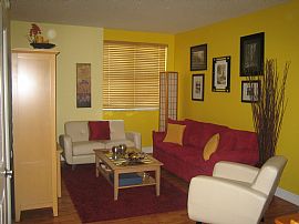 Spacious 2 Bedroom  Apartment Near University of Miami in Coral Gables, FL (Photo 2 of 5)