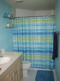 Spacious 2 Bedroom  Apartment Near University of Miami in Coral Gables, FL (Photo 3 of 5)