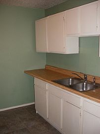 Spacious 2 Bedroom Duplex Home with Some Bills Paid  in San Antonio, TX (Photo 5 of 5)