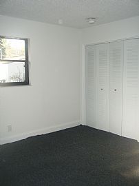 Nice 2 Bedroom Apartment in Very Quiet Neighborhood on Dead End in Delray Beach, FL (Photo 5 of 9)