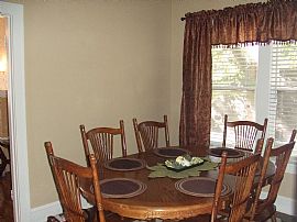 Fully Furnished 2 Bedroom Townhouse with Office - All Bills Paid in Shreveport, LA (Photo 2 of 4)