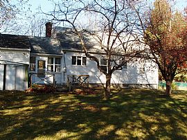 North Greenbush House For Rent in North Greenbush, NY (Photo 2 of 9)