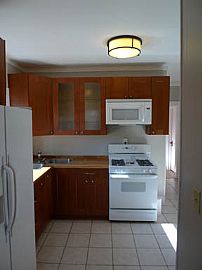 Large 2 Bedroom Apartment - Large Friendly Dogs Welcome in Minneapolis, MN (Photo 1 of 6)