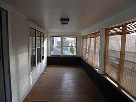 Large 2 Bedroom Apartment - Large Friendly Dogs Welcome in Minneapolis, MN (Photo 6 of 6)