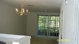 Handsome 2 Bedroom Townhouse with Screened Patio - $895.00 in Sanford, FL (Photo 2 of 6)